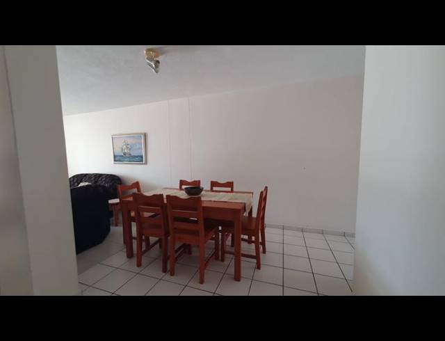 3 BEDROOM APARTMENT FOR SALE IN MARGATE BEACH